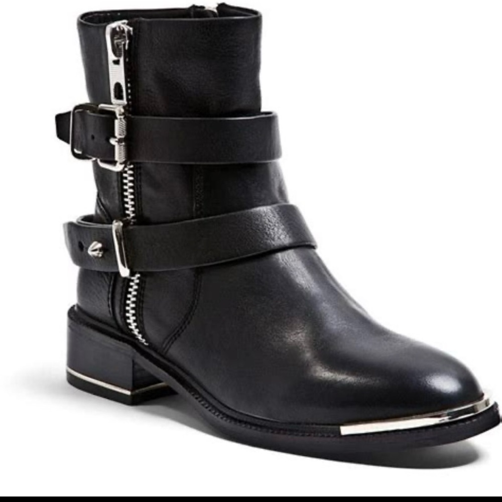 Dolce vita Zachary black leather short boots
